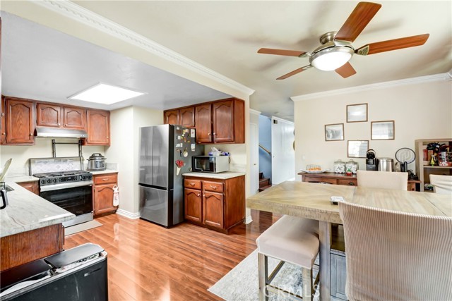 Detail Gallery Image 7 of 23 For 1459 E 214th St, Carson,  CA 90745 - 5 Beds | 3 Baths