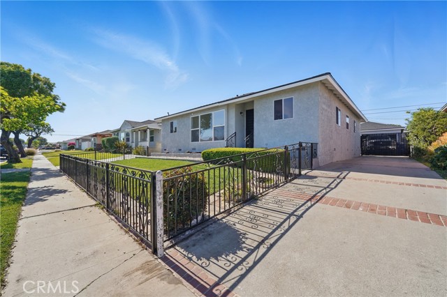 Detail Gallery Image 4 of 43 For 1509 W 138th St, Compton,  CA 90222 - 4 Beds | 2 Baths
