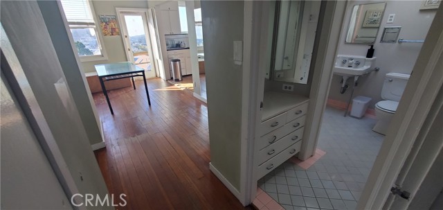 Detail Gallery Image 12 of 26 For 905 Ashbury, San Francisco,  CA 94117 - – Beds | – Baths