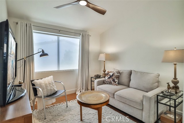 21025 Lemarsh Street, Chatsworth CA: https://media.crmls.org/medias/68f69ed0-f7b0-444d-bea5-2f590b798ba0.jpg