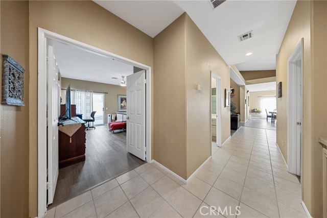 Image 28 of 43 For 78685 Naples Drive