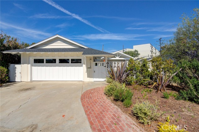 Detail Gallery Image 4 of 40 For 138 Paseo De Gracia, Redondo Beach,  CA 90277 - 3 Beds | 4 Baths