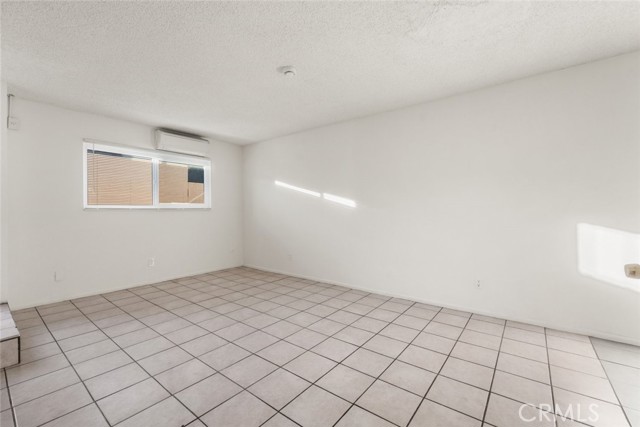 Detail Gallery Image 9 of 27 For 324 E Avenue Q7, Palmdale,  CA 93550 - 2 Beds | 2 Baths