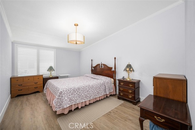 13781 Alderwood Lane, Seal Beach CA: https://media.crmls.org/medias/68f70b7b-26ca-455e-8b5c-a5274b497755.jpg