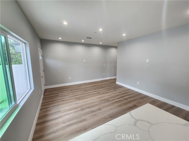 Detail Gallery Image 11 of 59 For 6227 Orion, Van Nuys,  CA 91411 - 3 Beds | 2 Baths