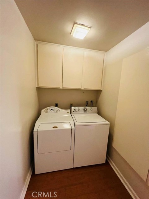 267 Stanford Court, Irvine CA: https://media.crmls.org/medias/68f7c7ad-ef13-495f-9009-20f540844094.jpg