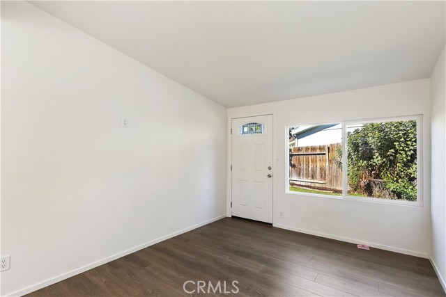 700 E Washington Street, Colton CA: https://media.crmls.org/medias/68f82c92-1241-48b7-800e-86a93ec5ff6f.jpg