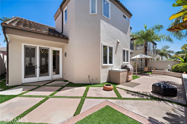 19025 Bayhill Lane, Huntington Beach CA: https://media.crmls.org/medias/68f88b8c-55ad-4827-b57c-17183376bc29.jpg