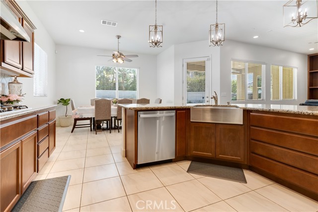 Detail Gallery Image 19 of 43 For 9119 Claro De Luna Dr, Bakersfield,  CA 93314 - 4 Beds | 2/1 Baths