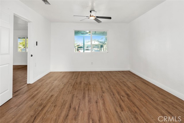 Detail Gallery Image 26 of 39 For 2701 Houchin, Bakersfield,  CA 93304 - 4 Beds | 2 Baths