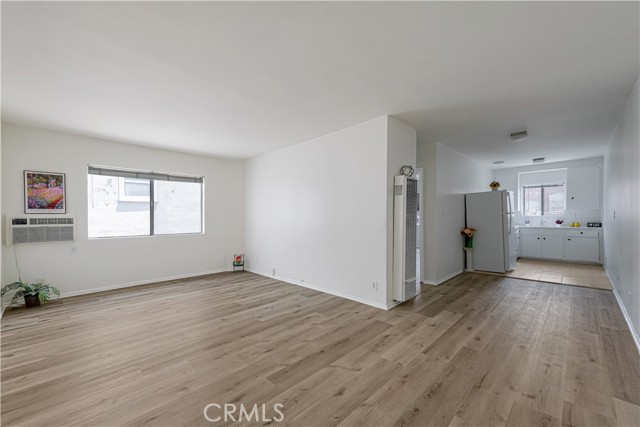 Detail Gallery Image 2 of 21 For 118 S Manhattan Pl #6,  Los Angeles,  CA 90004 - 1 Beds | 1 Baths