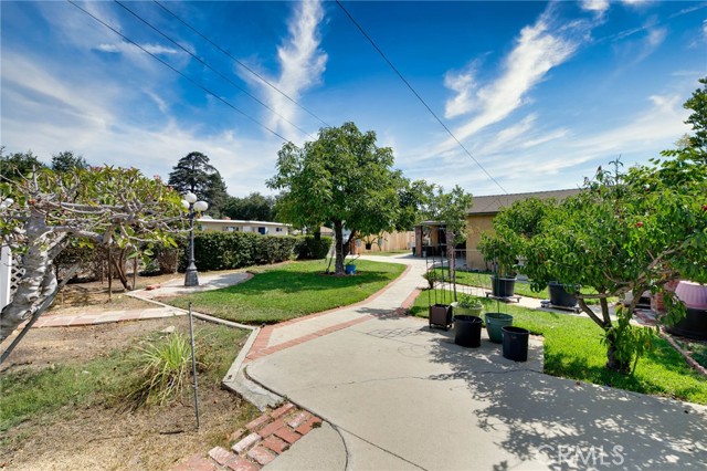 Detail Gallery Image 20 of 21 For 175 N San Gabriel Ave, Azusa,  CA 91702 - 2 Beds | 1 Baths