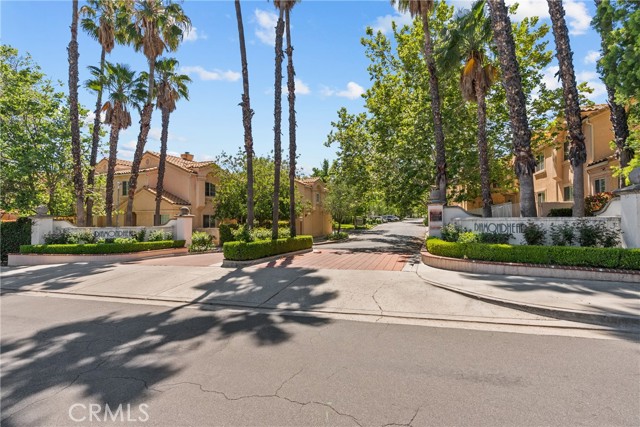 Detail Gallery Image 3 of 42 For 25114 Steinbeck #C,  Stevenson Ranch,  CA 91381 - 2 Beds | 2/1 Baths
