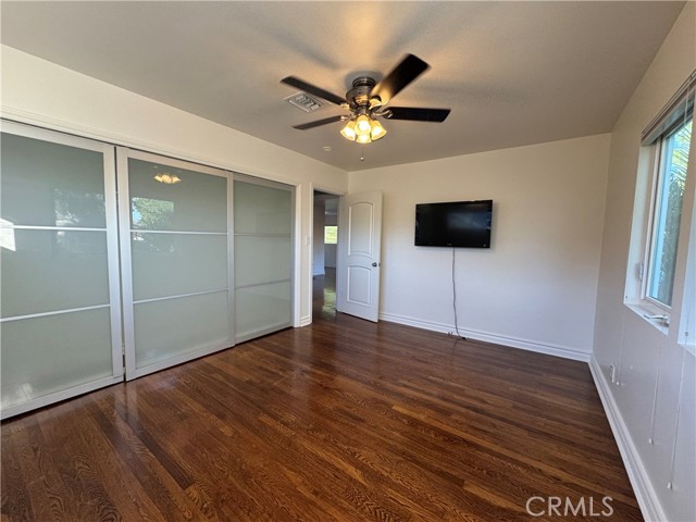 Detail Gallery Image 18 of 29 For 5821 Columbus Ave, Van Nuys,  CA 91411 - 4 Beds | 2 Baths