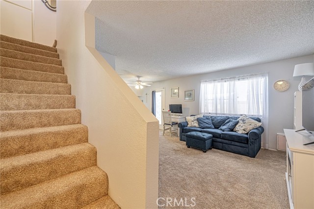 43840 Bobby Jones Drive, Lancaster CA: https://media.crmls.org/medias/68fde25e-f9fb-4a4b-85eb-33f7239ba555.jpg
