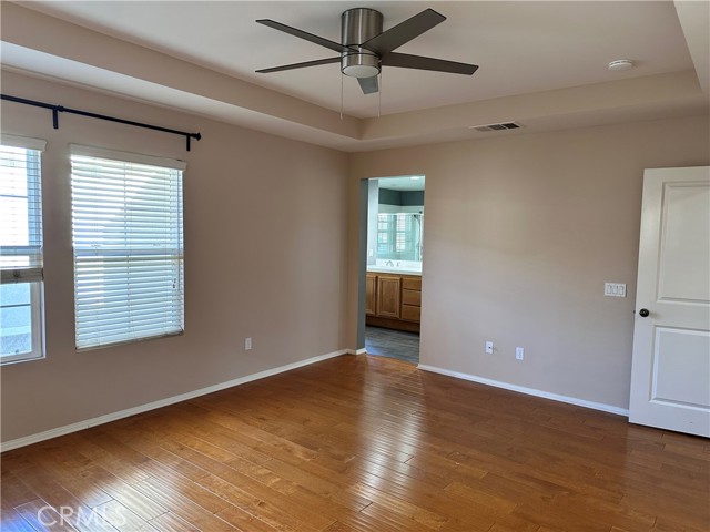 Detail Gallery Image 11 of 31 For 23327 Clearwater, Valencia,  CA 91355 - 4 Beds | 3 Baths