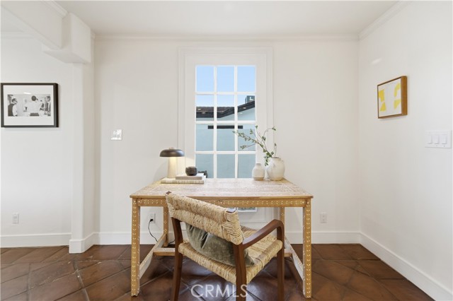 Detail Gallery Image 31 of 35 For 5232 Woodman Ave, Sherman Oaks,  CA 91401 - 3 Beds | 2 Baths