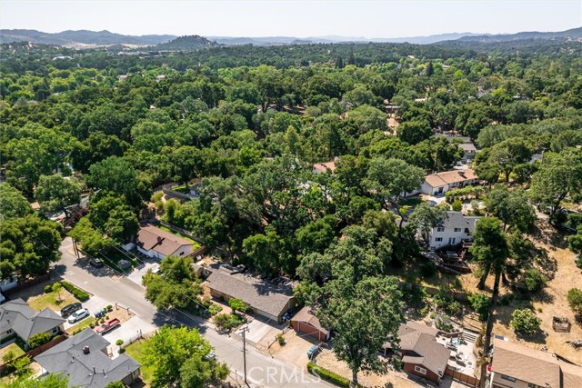 6950 Navarette Avenue, Atascadero CA: https://media.crmls.org/medias/68ff12b8-08f5-4aa4-9a29-9801ea4c8d3e.jpg
