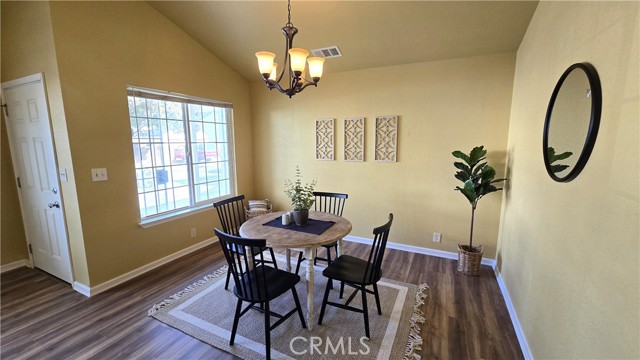 Detail Gallery Image 8 of 19 For 2779 Keith Hopkins Pl, Chico,  CA 95973 - 3 Beds | 2 Baths