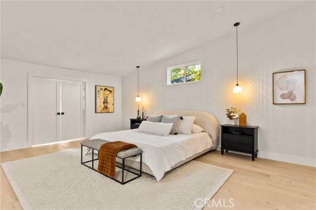 Detail Gallery Image 23 of 37 For 6009 Neddy Ave, Woodland Hills,  CA 91367 - 5 Beds | 3 Baths