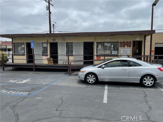 11840 E carson Street, Hawaiian Gardens CA: https://media.crmls.org/medias/690014aa-1d58-4f27-b977-34816727a780.jpg