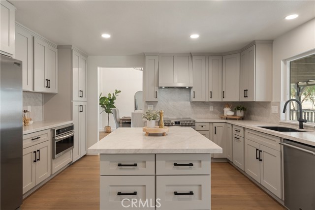 31755 Country Haven Lane, Menifee CA: https://media.crmls.org/medias/69002257-9411-4a59-8a97-7abbeea67d8b.jpg
