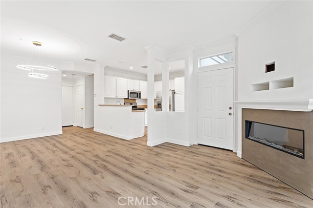 Detail Gallery Image 3 of 45 For 38 Veneto Ln, Aliso Viejo,  CA 92656 - 3 Beds | 2/1 Baths