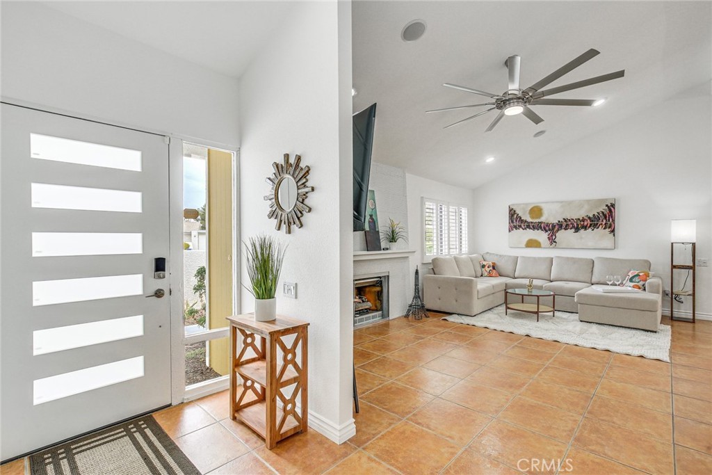 MLS #PW25107475 image #7