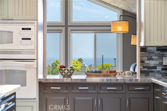 24532 Moonfire Drive, Dana Point CA: https://media.crmls.org/medias/6903553e-d03f-430e-82b6-45b7aace200c.jpg