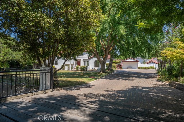 Detail Gallery Image 3 of 61 For 375 W North Bear Creek Dr, Merced,  CA 95348 - 4 Beds | 4 Baths