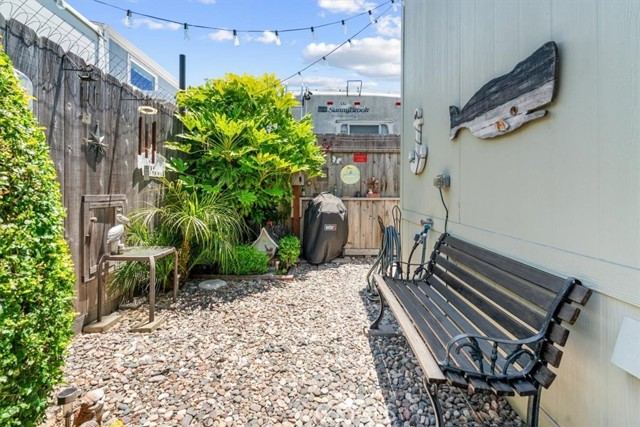 Detail Gallery Image 8 of 33 For 500 Atascadero Rd. Spc H1, Morro Bay,  CA 93442 - 1 Beds | 1 Baths