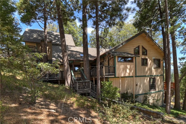 Detail Gallery Image 5 of 56 For 701 Zurich Dr, Lake Arrowhead,  CA 92352 - 3 Beds | 3 Baths