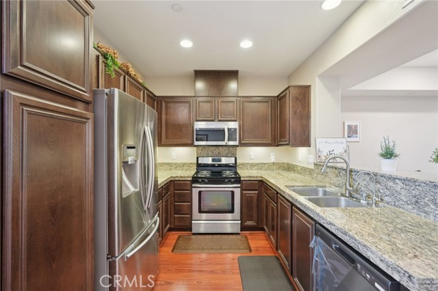 Detail Gallery Image 16 of 33 For 17871 Shady View #1204, Chino Hills,  CA 91709 - 2 Beds | 2/1 Baths