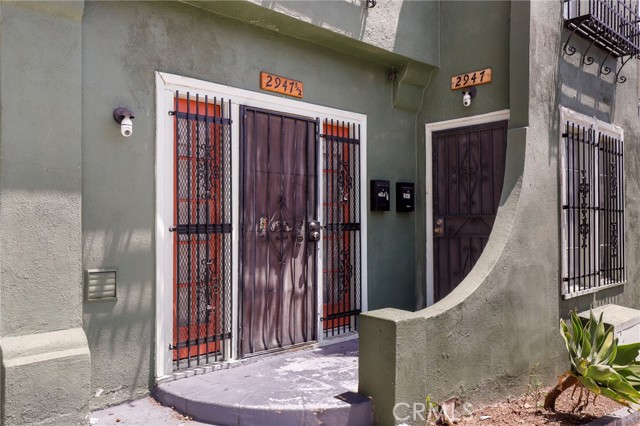 2945 W 11th Street, Los Angeles CA: https://media.crmls.org/medias/69061cde-a31a-428c-ab9d-bee4099895f6.jpg