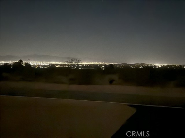 24617 Pala Road, Apple Valley CA: https://media.crmls.org/medias/69061d29-ea8f-404e-978c-009c23b10078.jpg