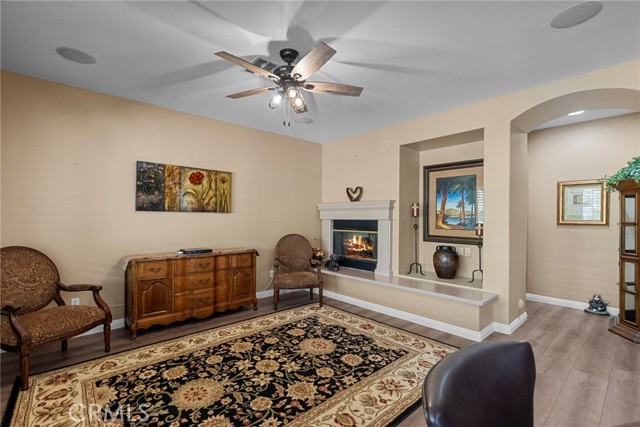 30444 Hidden Valley Court, Castaic CA: https://media.crmls.org/medias/690657c9-8226-4355-add2-0b526e934ac9.jpg