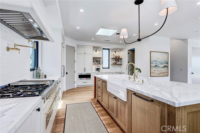 1400 Esplanade, Redondo Beach, California 90277, 4 Bedrooms Bedrooms, 0 ,4 BathroomsBathrooms,Residential,For Sale,Esplanade,0,SB26127556
