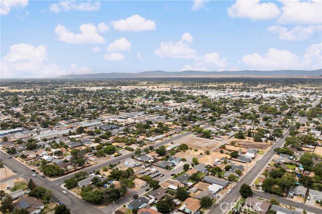 112 E Tehama Street, Orland CA: https://media.crmls.org/medias/6907980a-6158-4334-a4df-ee5c4fd97f81.jpg