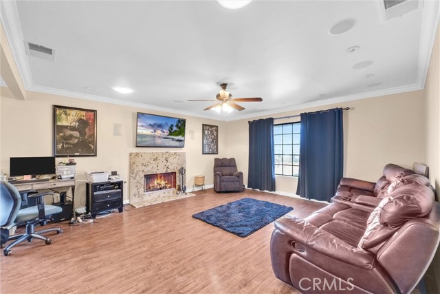 20255 Winton Street, Corona CA: https://media.crmls.org/medias/6907dab7-5428-4f18-abfc-476911437ed6.jpg