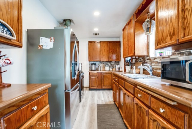 Detail Gallery Image 17 of 38 For 115 N Magnolia Court, Compton,  CA 90220 - 4 Beds | 2 Baths