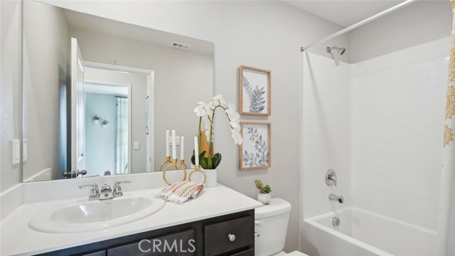 31207 Southern Oak Drive, Winchester CA: https://media.crmls.org/medias/690891cf-47ff-42f6-95d5-05fb02eae00b.jpg