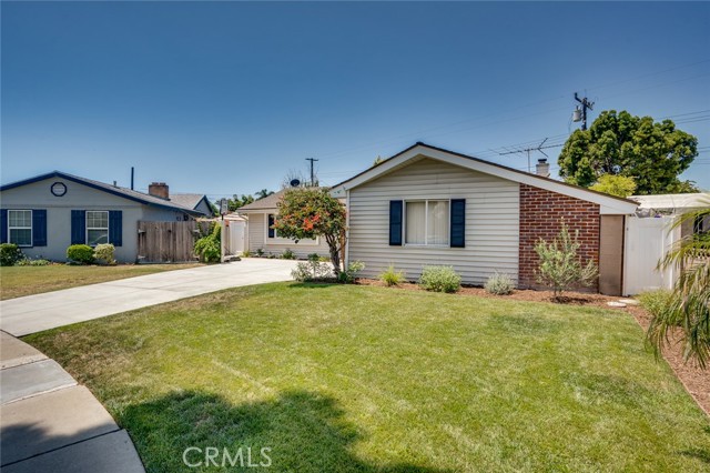 Detail Gallery Image 2 of 48 For 16381 Ace Ln, Huntington Beach,  CA 92649 - 3 Beds | 2 Baths
