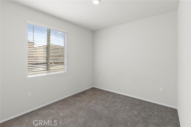 19409 Brush Creek Way, Lake Elsinore CA: https://media.crmls.org/medias/690a0af8-b7d2-4b0a-8a9d-345fb046b756.jpg