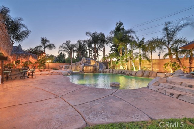 7123 Cottage Grove Drive, Eastvale CA: https://media.crmls.org/medias/690c0962-936f-45bf-8069-df1605ebbb56.jpg