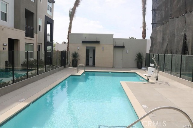 2312 Synergy, Irvine CA: https://media.crmls.org/medias/690c48d8-0abf-4258-b85e-54babebf1a18.jpg