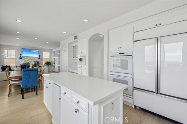 15 Renata, Newport Coast CA: https://media.crmls.org/medias/690c57d0-884b-45e1-8928-36654eb5d15f.jpg