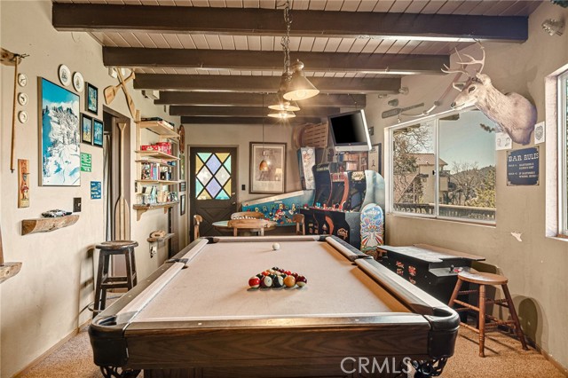 Detail Gallery Image 3 of 30 For 1256 Grass Valley, Lake Arrowhead,  CA 92352 - 3 Beds | 2 Baths