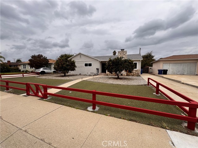 Detail Gallery Image 2 of 19 For 832 W Granada Ct, Ontario,  CA 91762 - 3 Beds | 1/1 Baths