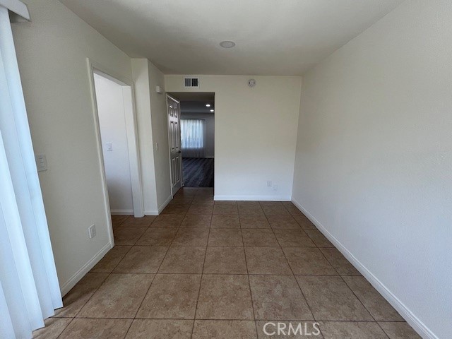 45 Golden Glen Street, Irvine CA: https://media.crmls.org/medias/690eef58-962e-442f-85ca-152d277c9d20.jpg