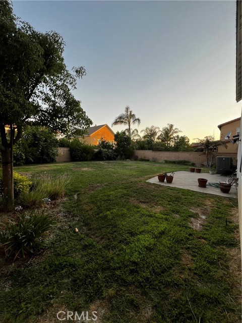 7090 Cottage Grove Drive, Eastvale CA: https://media.crmls.org/medias/690f2e0c-8fa7-409d-aa42-caac39276e58.jpg